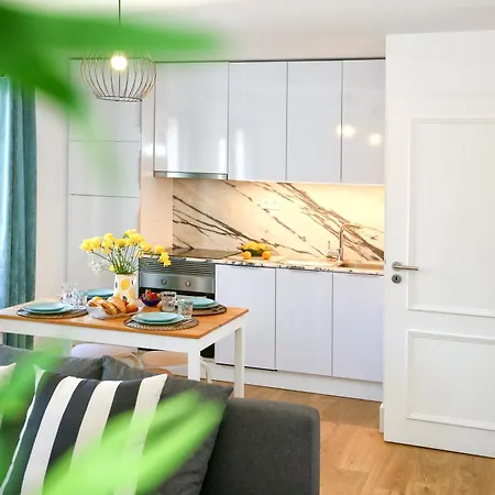 Apartment Urban Vista In - By Misha's Place 5d